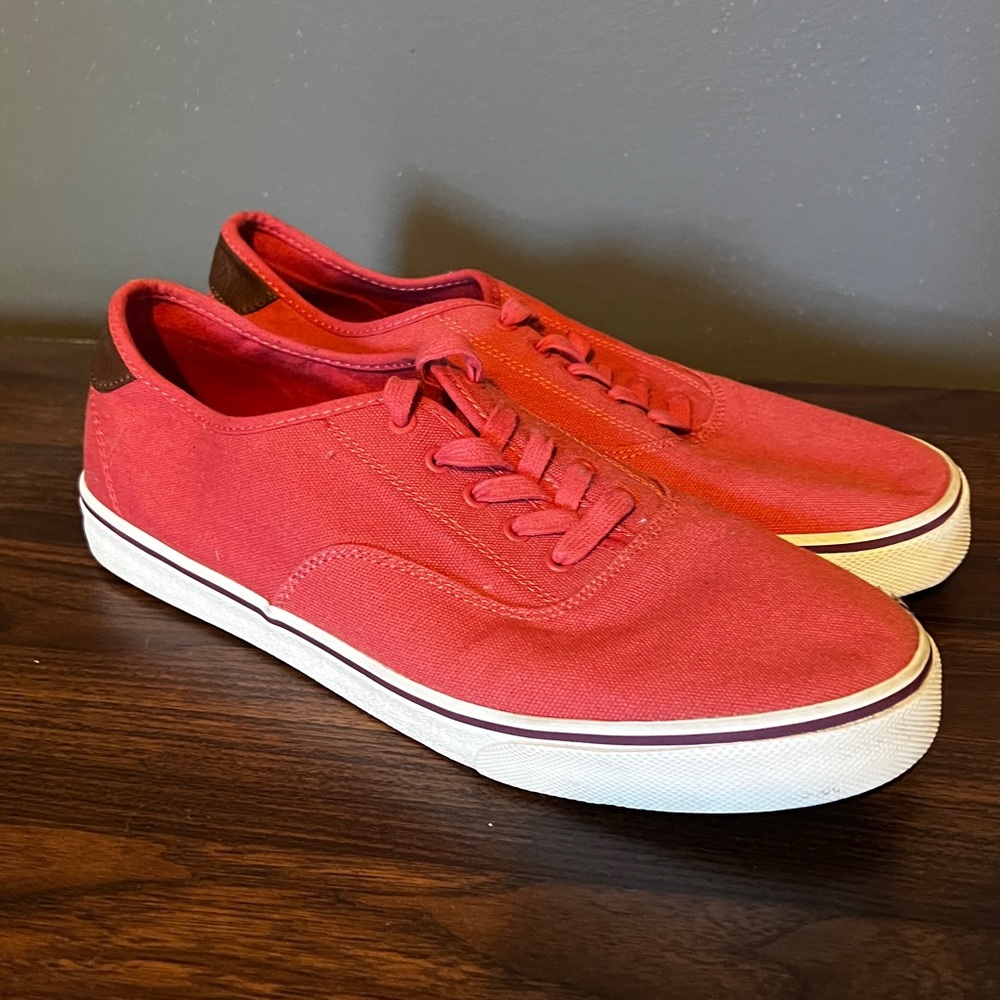 Men’s Red Lace-Up Sneakers